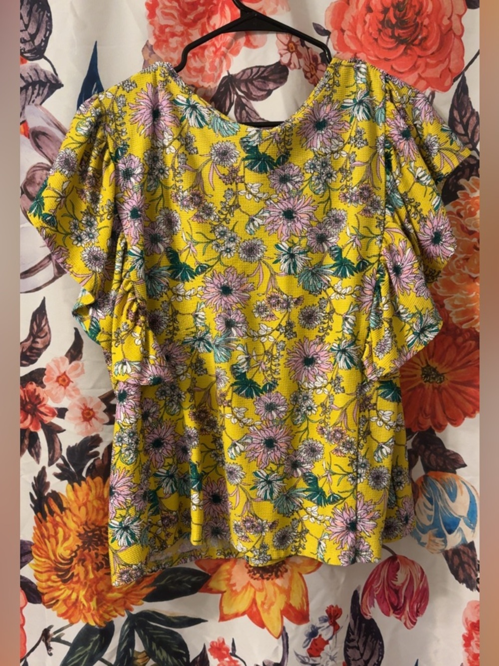 Catos Women’s XL Yellow Floral Scoop Neck Blouse - Picture 2 of 7